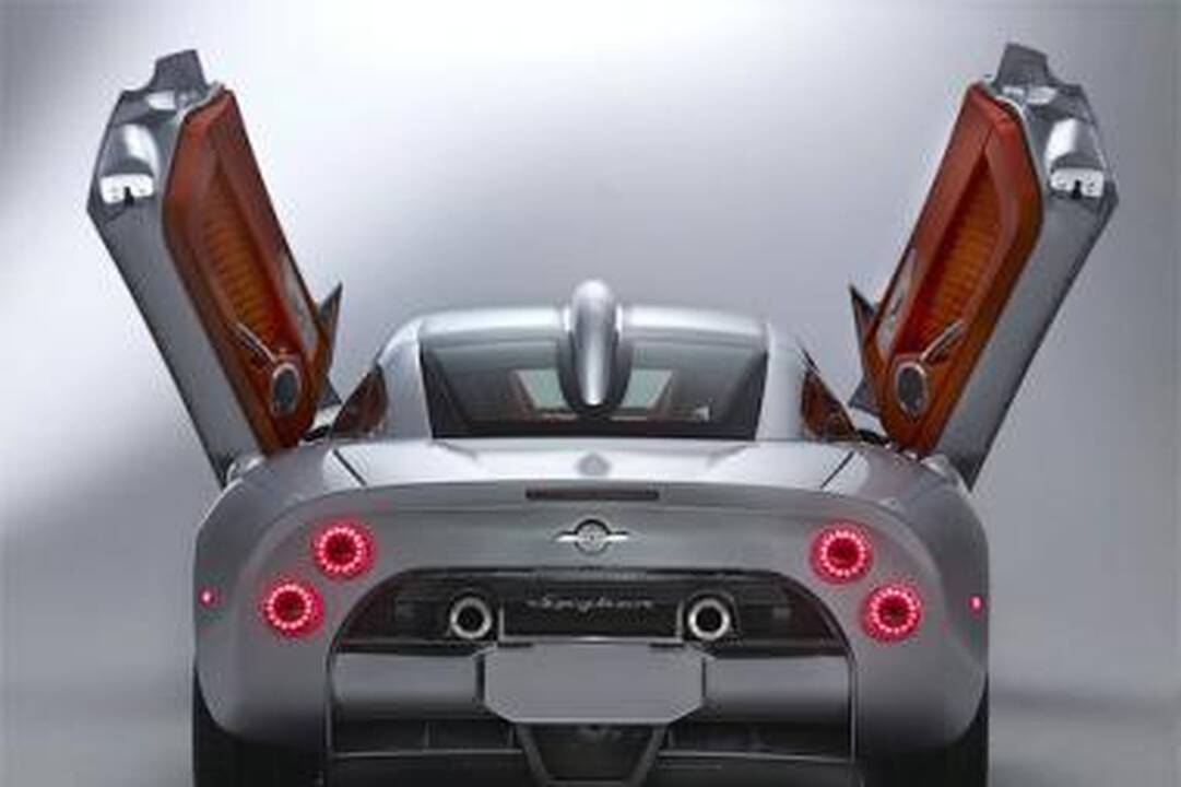 „Spyker“ naujiena - „C8 Aileron“