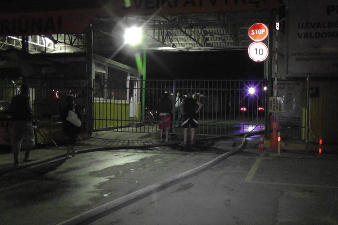 Vilniuje degė Gariūnai (dar papildyta)
