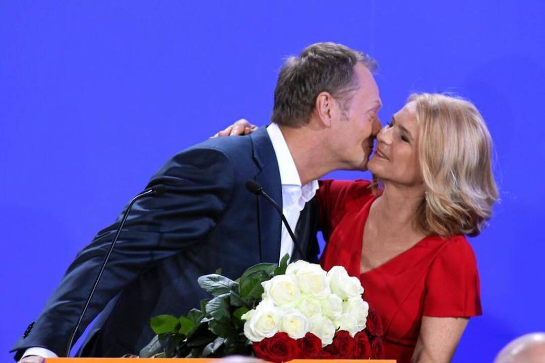 Rinkimus Lenkijoje laimi D.Tusko partija (atnaujinta 9 val.)