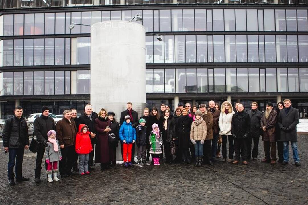 Prie „Žalgirio“ arenos iškilmingai atidengta rėmėjų garbės lenta