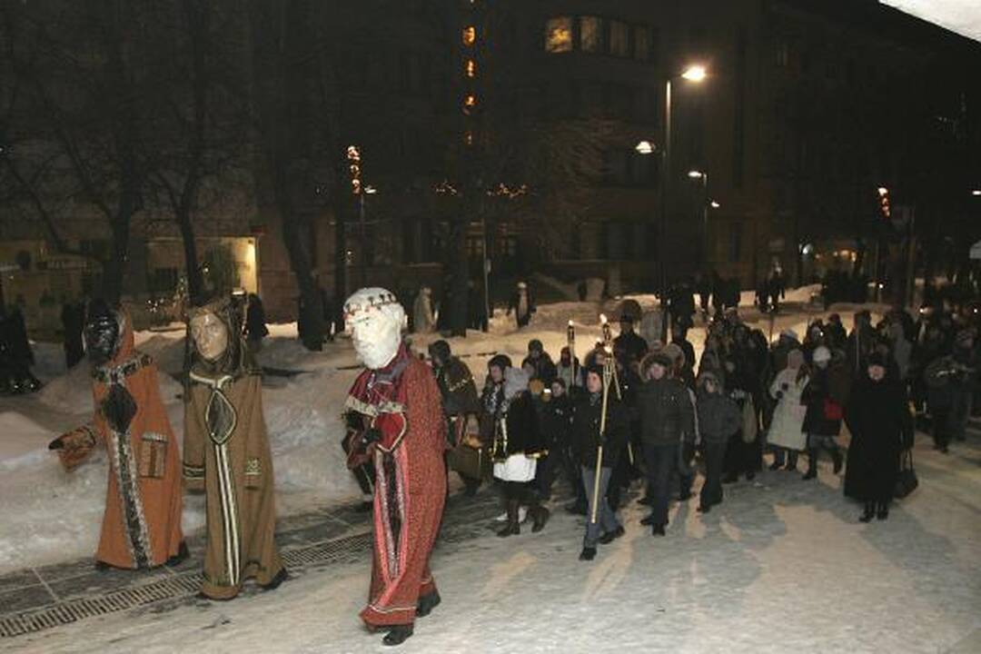 Trys Karaliai mieste užbaigė žiemos linksmybes  