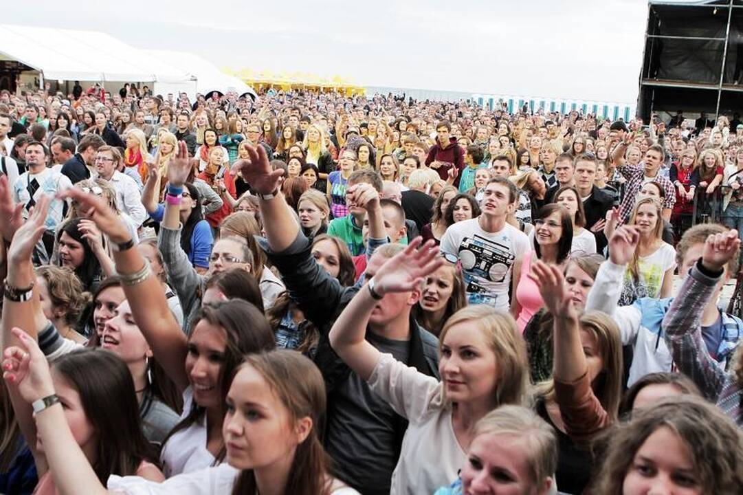 Grupė „Hurts“ virpino festivalio dalyvių širdis