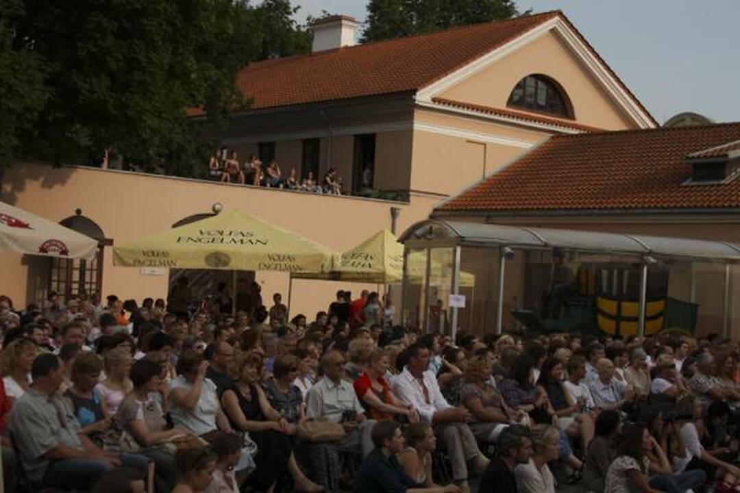 Koncerte „Senamiesčio žiogas“ poeziją svirpė bardai