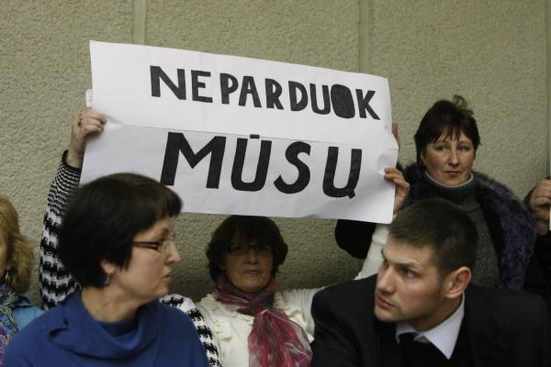 Klaipėdos politikus pasitiko piketuotojai