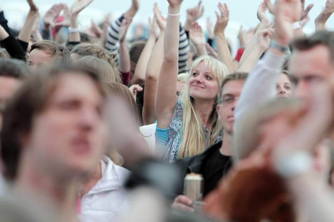 Grupė „Hurts“ virpino festivalio dalyvių širdis