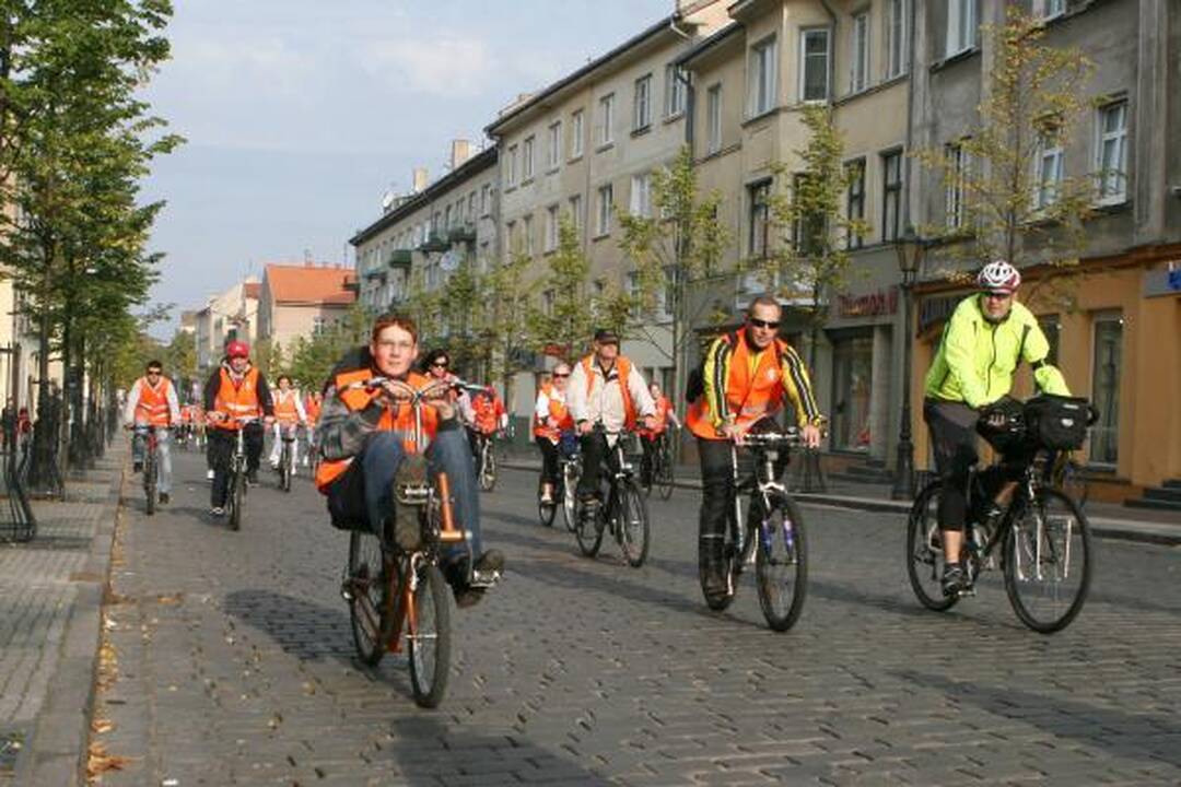 Širdies dieną medikai sėdo ant dviračių