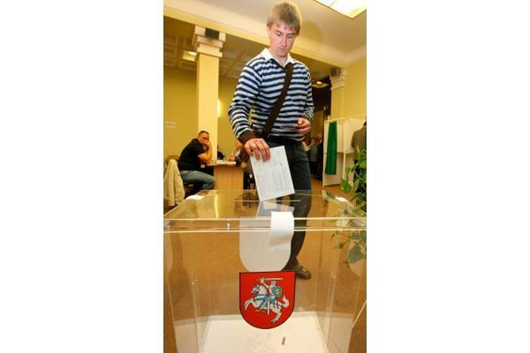 Prezidento rinkimai: kauniečiai skuba balsuoti iš anksto 