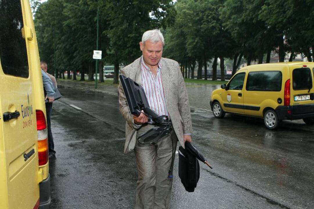 Klaipėdos valdžia kraustosi į buvusią rotušę (papildyta)
