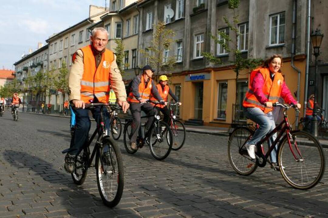 Širdies dieną medikai sėdo ant dviračių