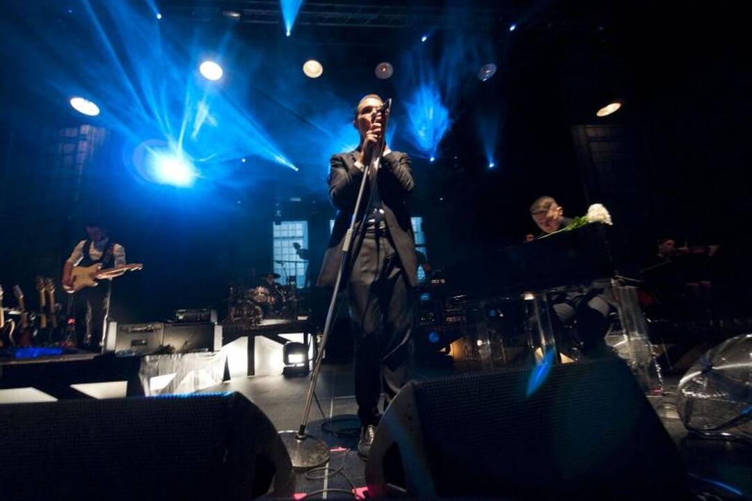 Stilingųjų „Hurts“ koncertas – su Lietuvos vėliava