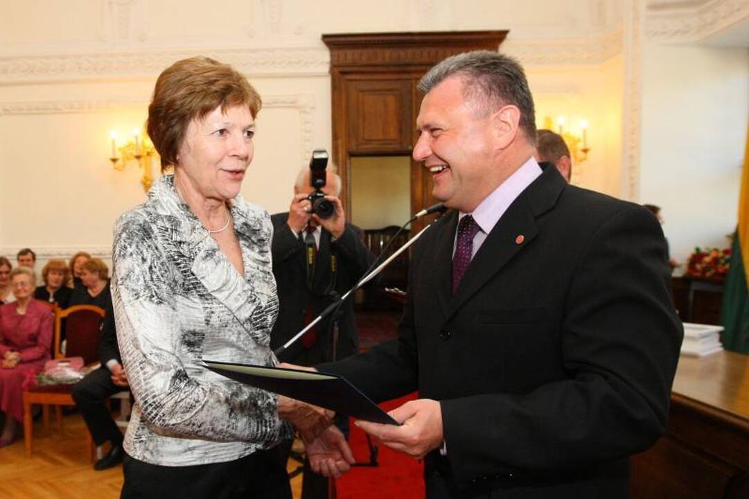 Rotušėje apdovanoti nuoširdžiausi Kauno gydytojai
