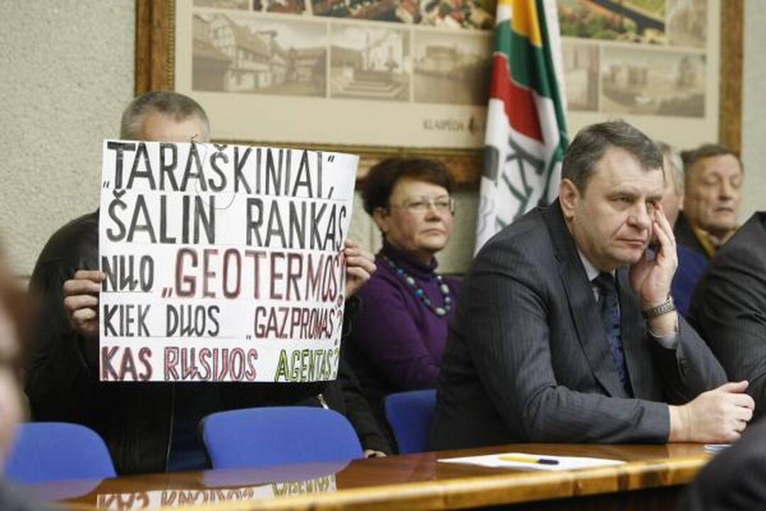 Klaipėdos politikus pasitiko piketuotojai