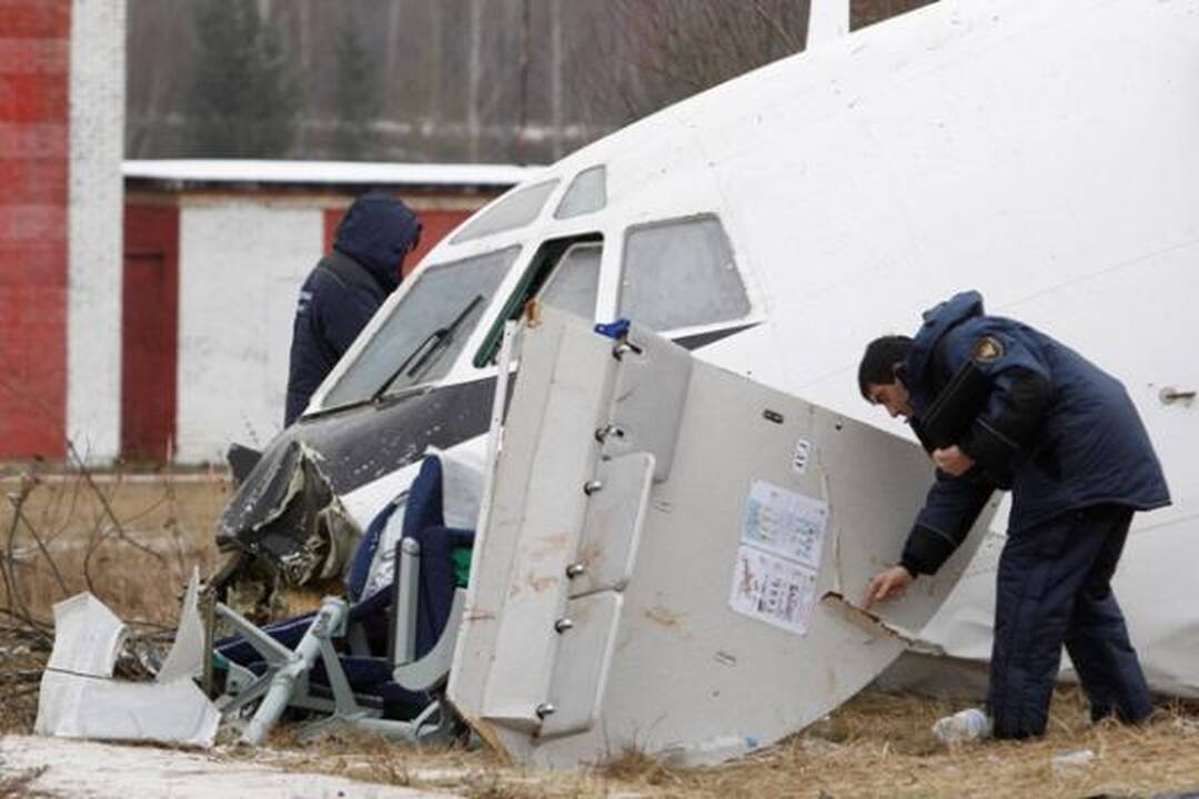 Dėl klaidos tupiant lėktuvui Rusijoje įtariami pilotai