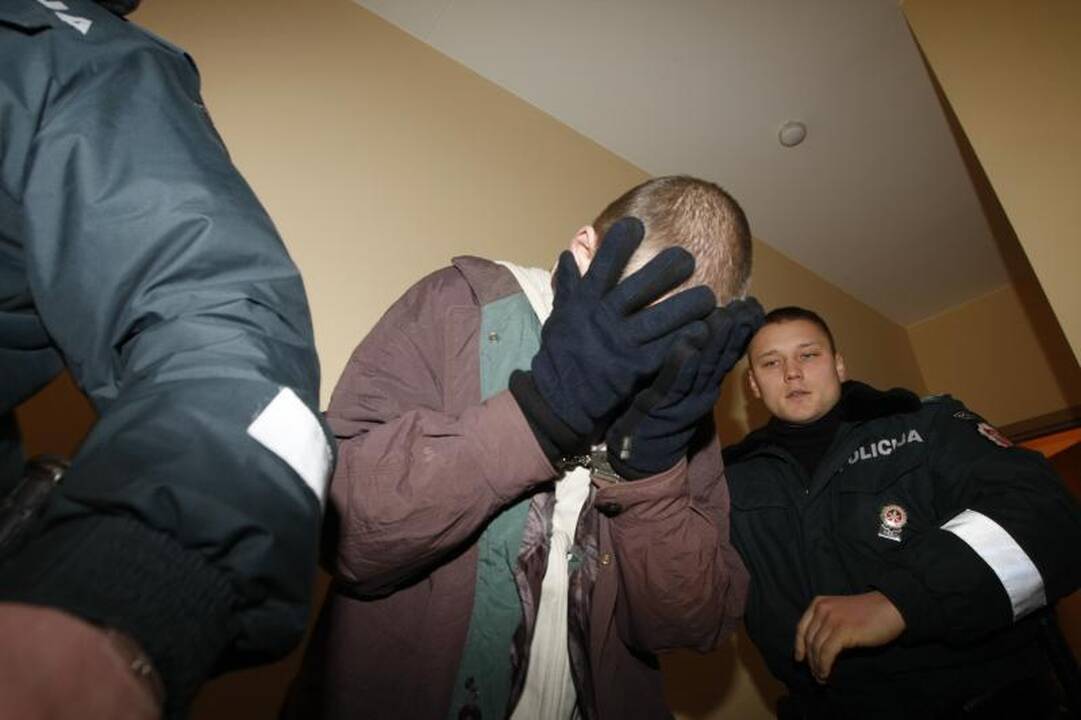 Trylikametės žagintoją teismas leido suimti trims mėnesiams