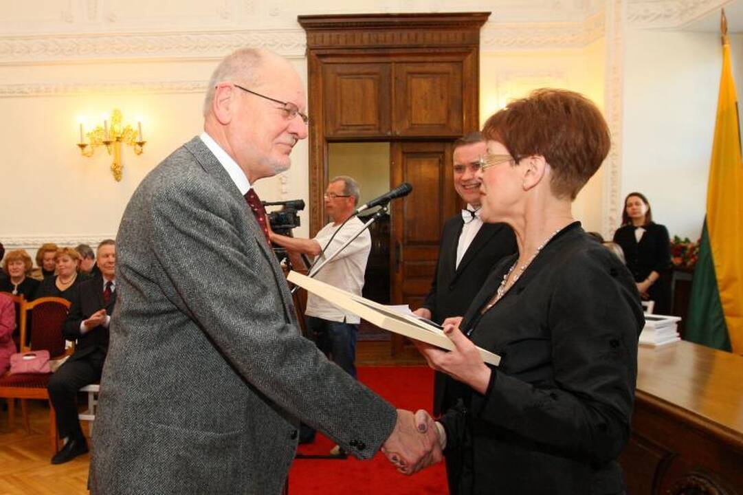 Rotušėje apdovanoti nuoširdžiausi Kauno gydytojai