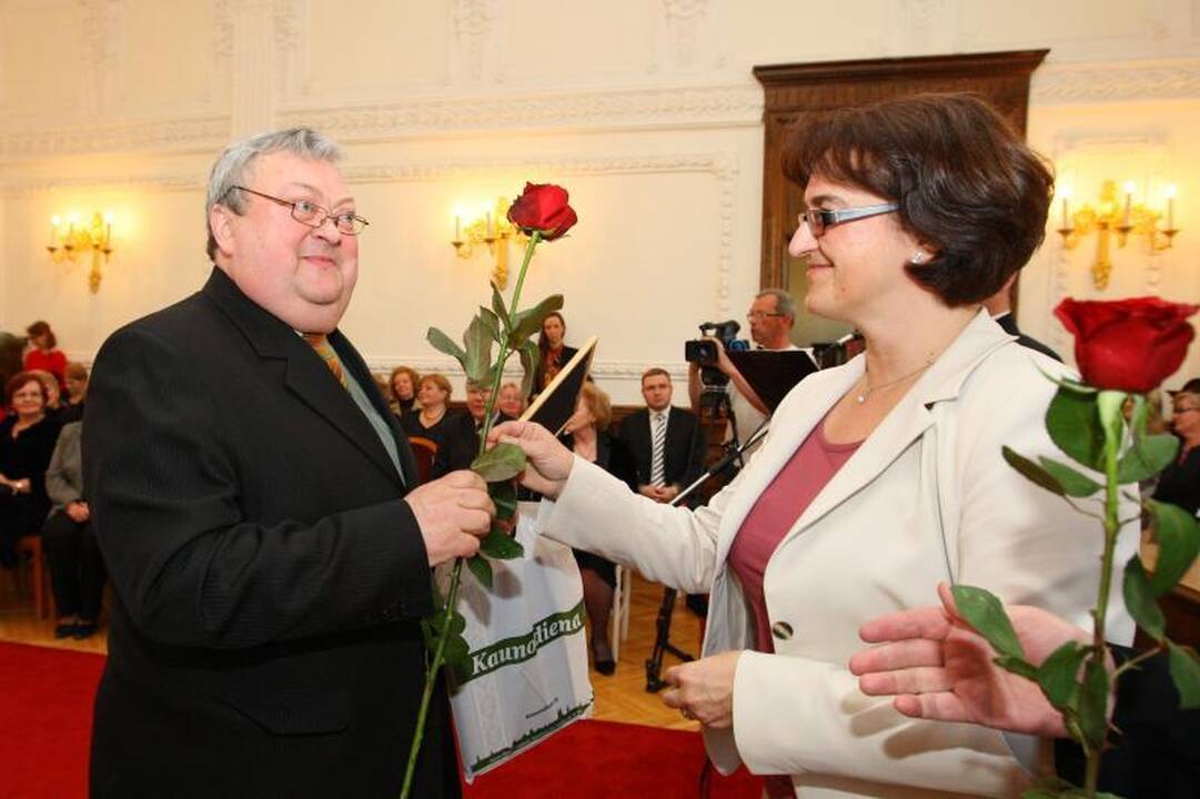 Rotušėje apdovanoti nuoširdžiausi Kauno gydytojai