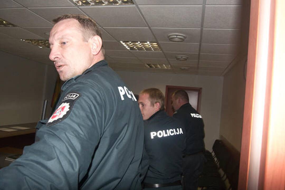 5 mergaites ir moteris išprievartavęs studentas suimtas 3 mėnesiams (papildyta)