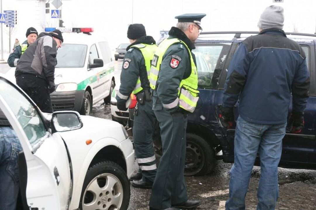 Vilniuje per avariją šalia „Akropolio“ nukentėjo du vaikai