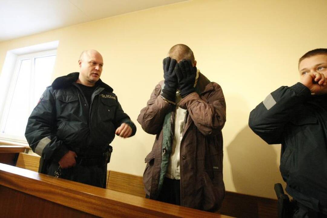 Trylikametės žagintoją teismas leido suimti trims mėnesiams