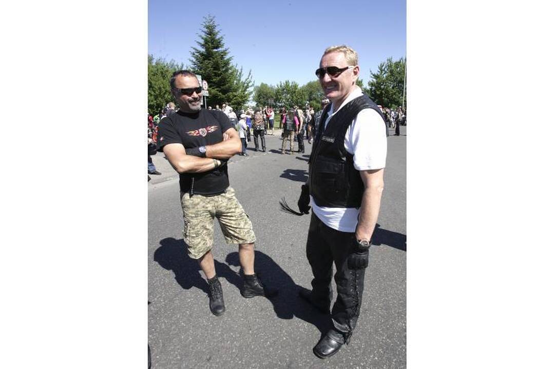 Kauną sudrebino baikerių šventė