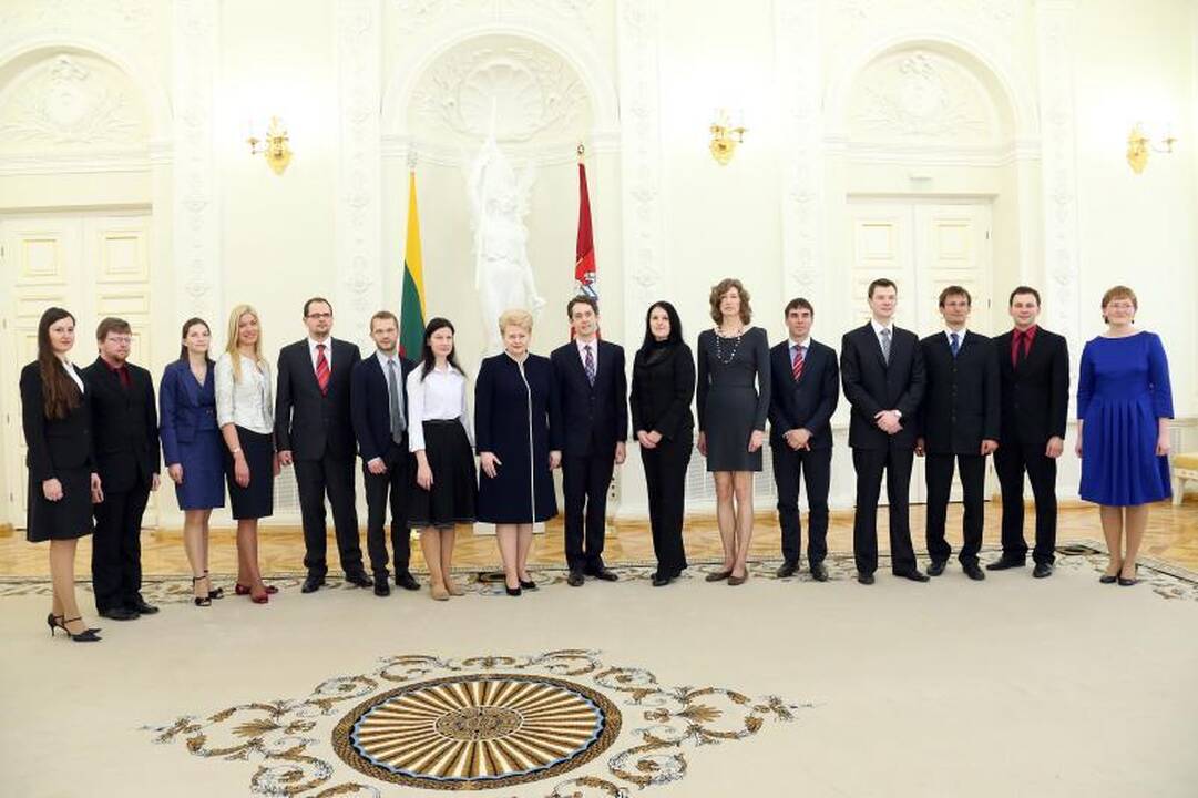 Apdovanoti geriausi 2012-ųjų mokslinių disertacijų autoriai