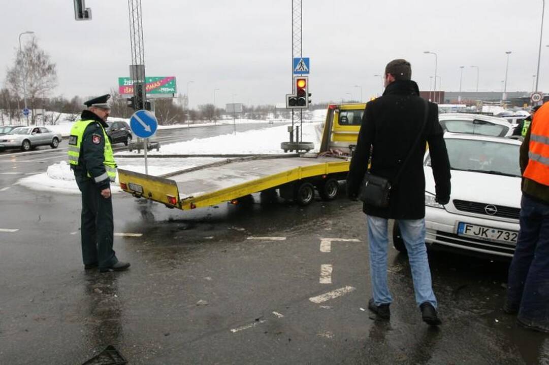 Vilniuje per avariją šalia „Akropolio“ nukentėjo du vaikai