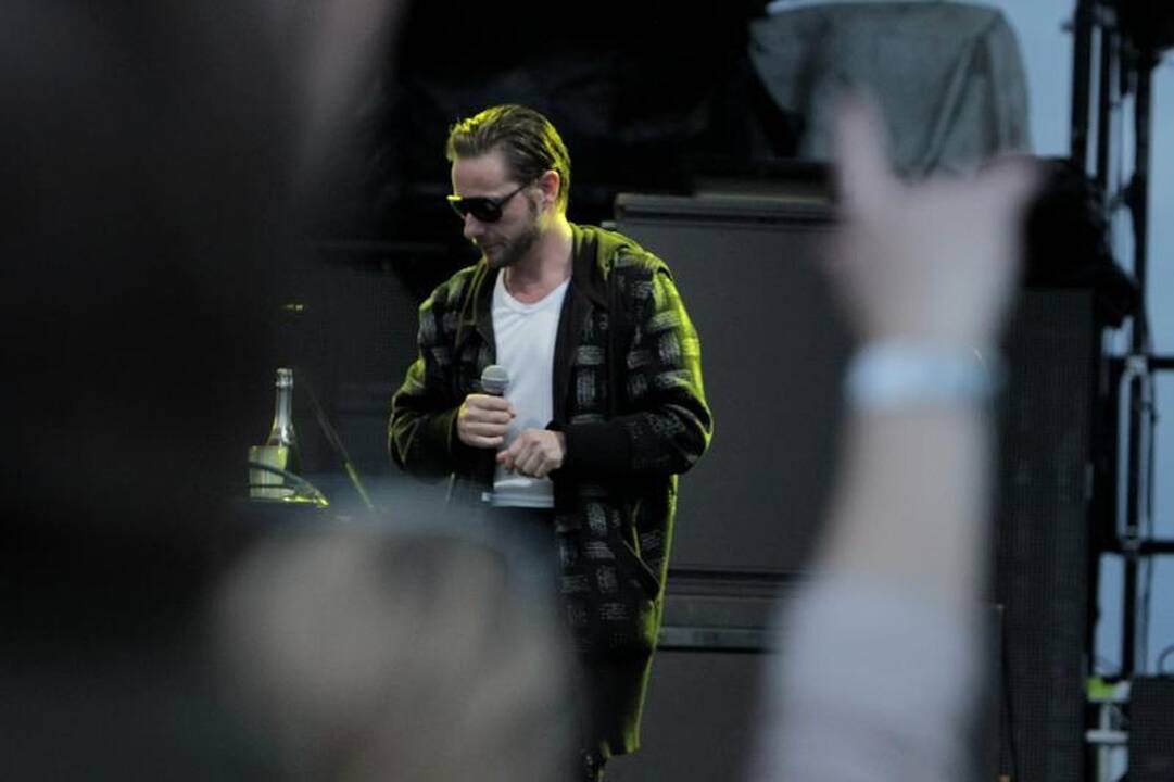 Grupė „Hurts“ virpino festivalio dalyvių širdis