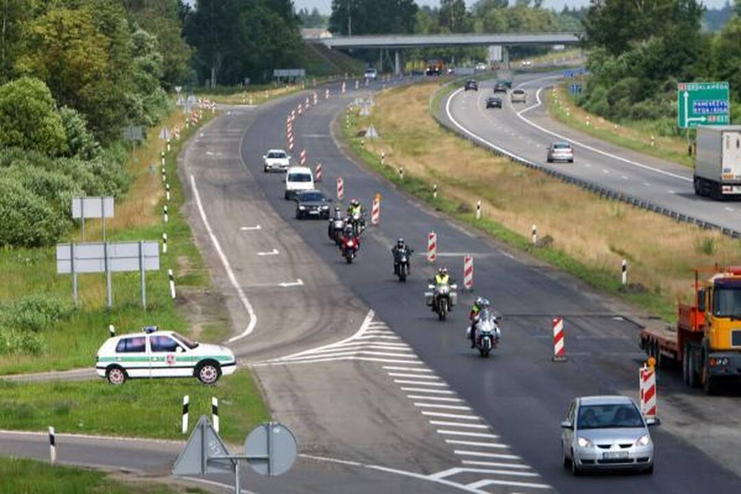„Automagistralė”: šį savaitgalį greitkelyje tokių spūsčių nebus