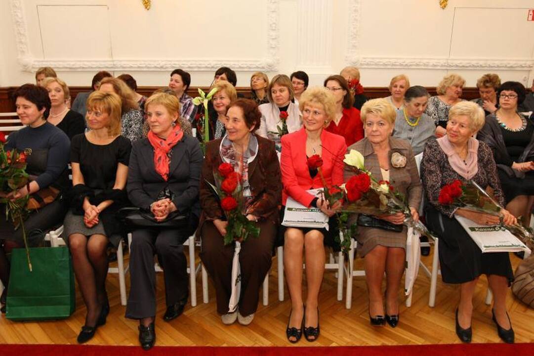 Rotušėje apdovanoti nuoširdžiausi Kauno gydytojai