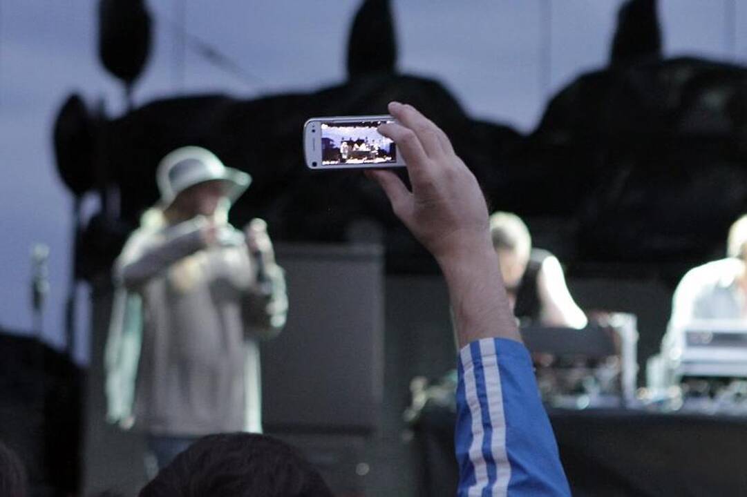 Grupė „Hurts“ virpino festivalio dalyvių širdis