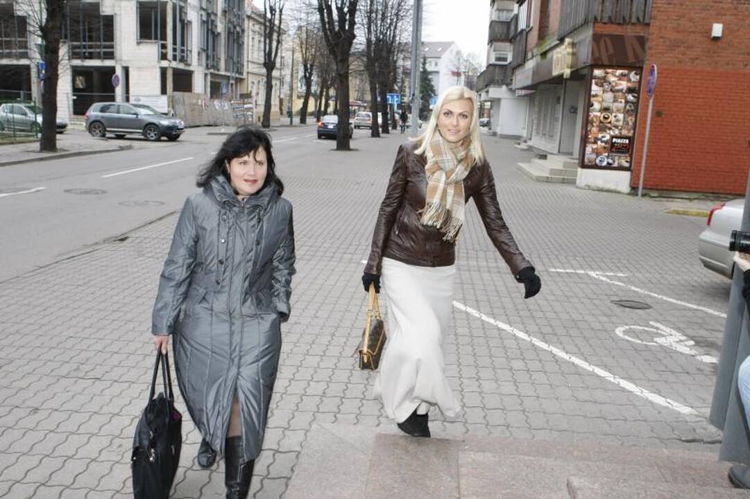 E.Jackaitė į kalėjimą nesės, jai skirta bauda 