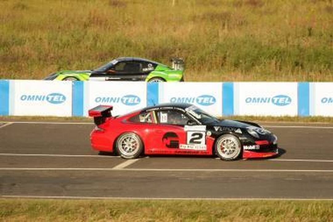 1000 km lenktynės: „Oktanas Racing“ startuos iš pirmos pozicijos