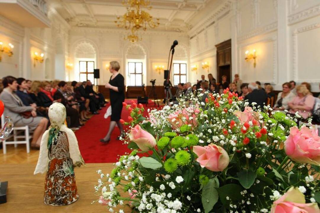 Rotušėje apdovanoti nuoširdžiausi Kauno gydytojai
