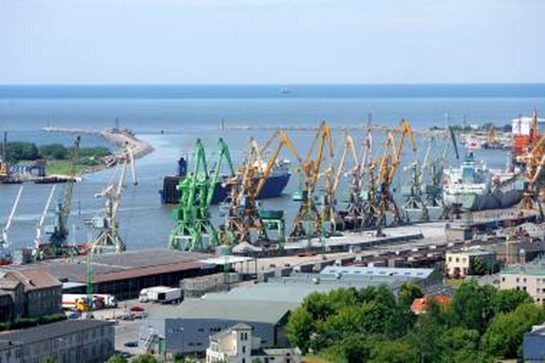 Svarstomos galimybės uoste krauti Tadžikistano krovinius