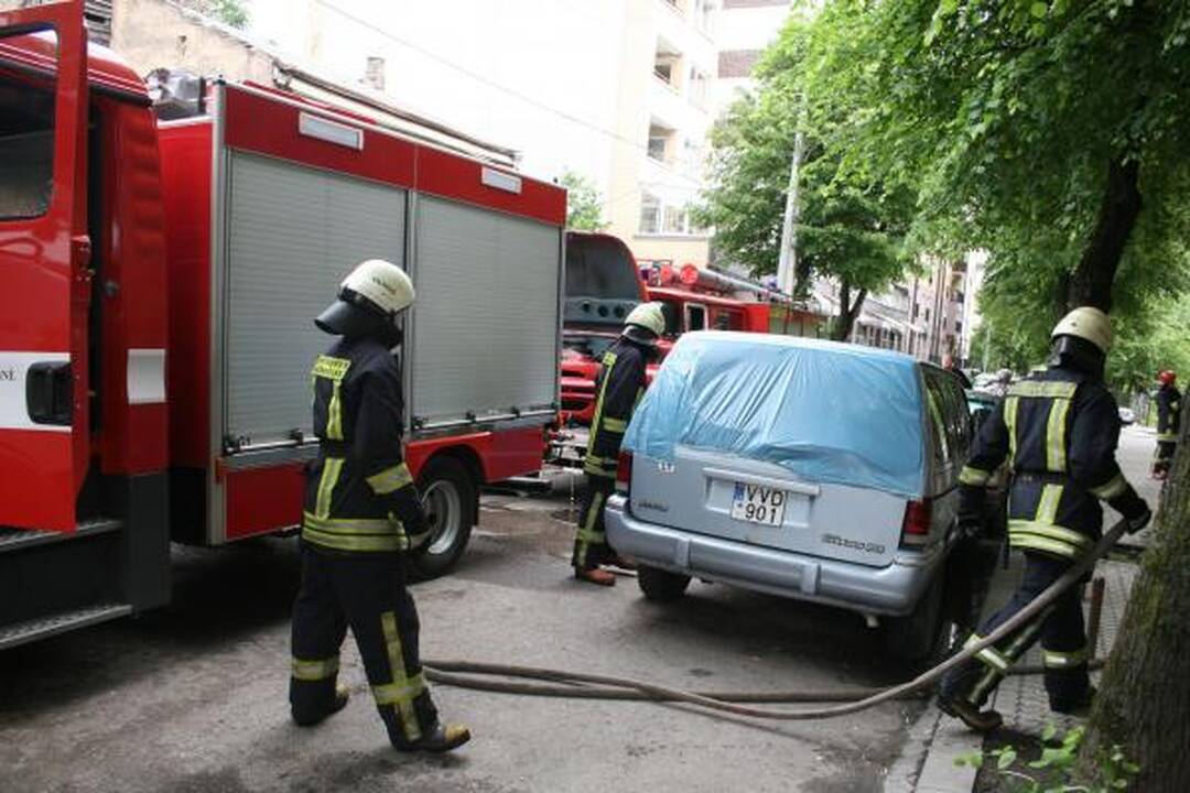 Vilniuje narkomanas padegė nuomojamą butą