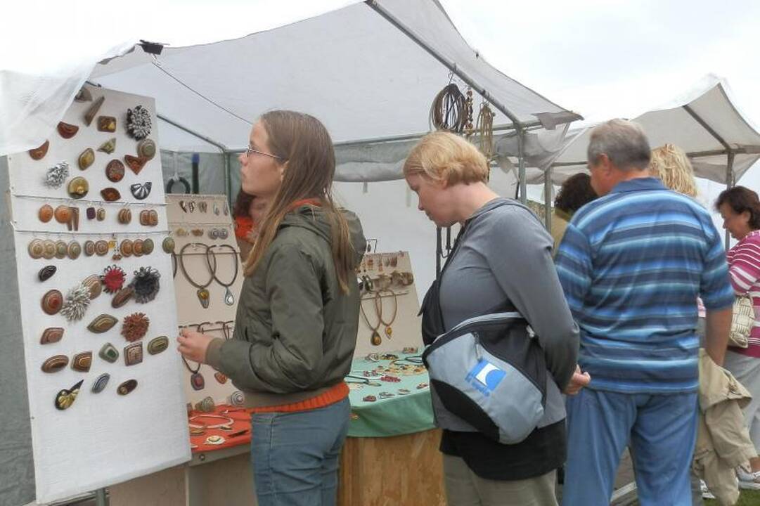 Festivalio dalyvius pakerėjo įspūdingi kuršių kostiumai