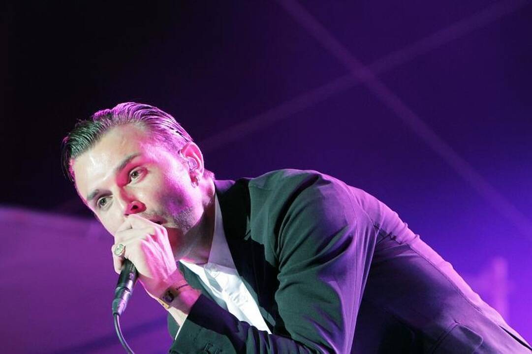 Grupė „Hurts“ virpino festivalio dalyvių širdis
