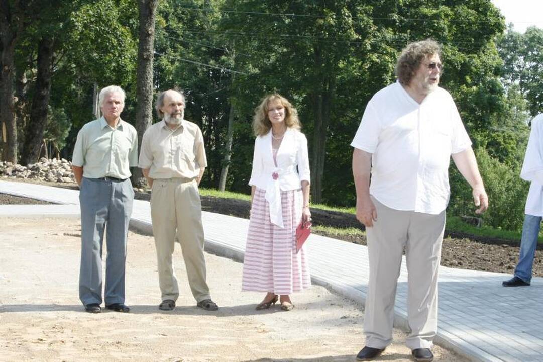 Laukžemėje iškilo Arūno Sakalausko skulptūra šv. Andriejui