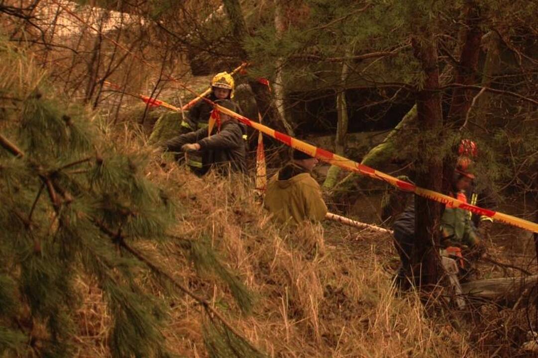 Smiltynėje žuvo betoninio luito prispaustas žmogus (papildyta foto) 