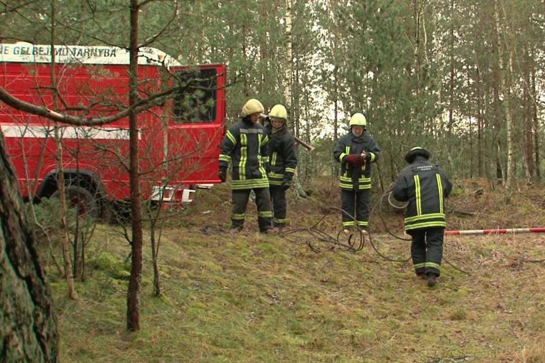 Smiltynėje žuvo betoninio luito prispaustas žmogus (papildyta foto) 