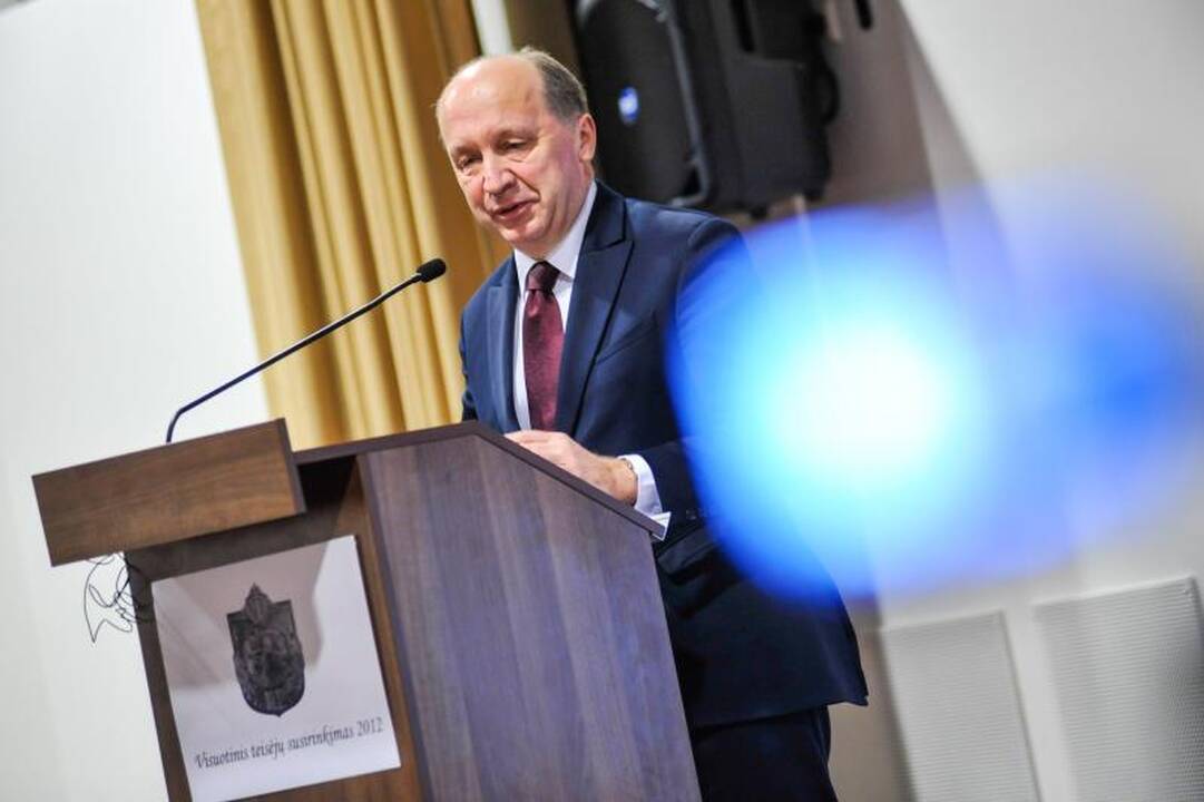Prezidentė linki, kad teismai įgytų daugiau žmonių pagarbos