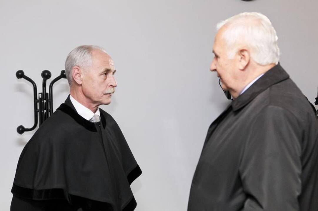 Teismas  reabilitavo A. Ūsą: pedofilijos nebuvo 