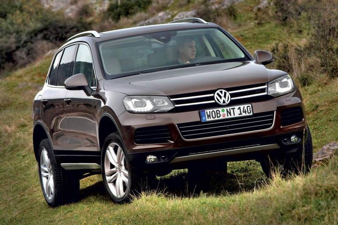 Hibridiniai automobiliai: lietuvių norus nustelbia kaina