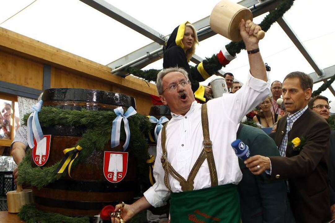 Vokietijoje prasidėjo tradicinė alaus šventė „Oktoberfest“