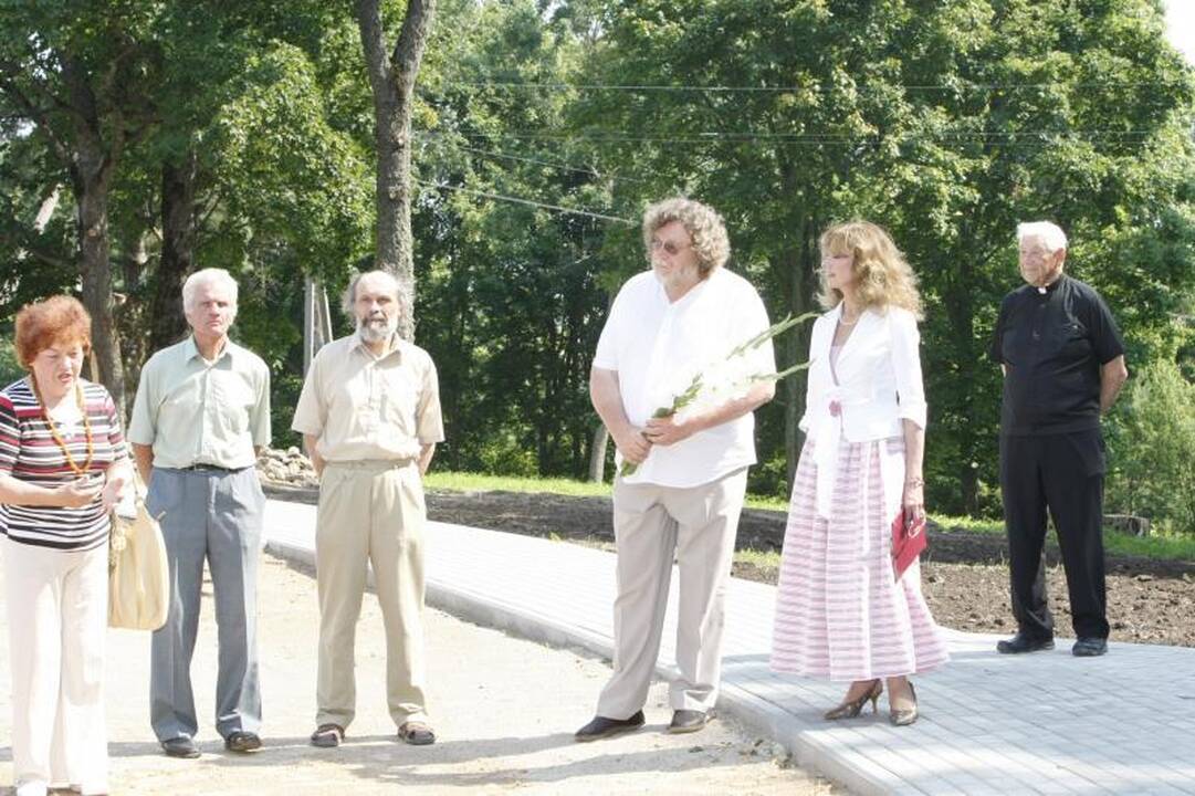 Laukžemėje iškilo Arūno Sakalausko skulptūra šv. Andriejui