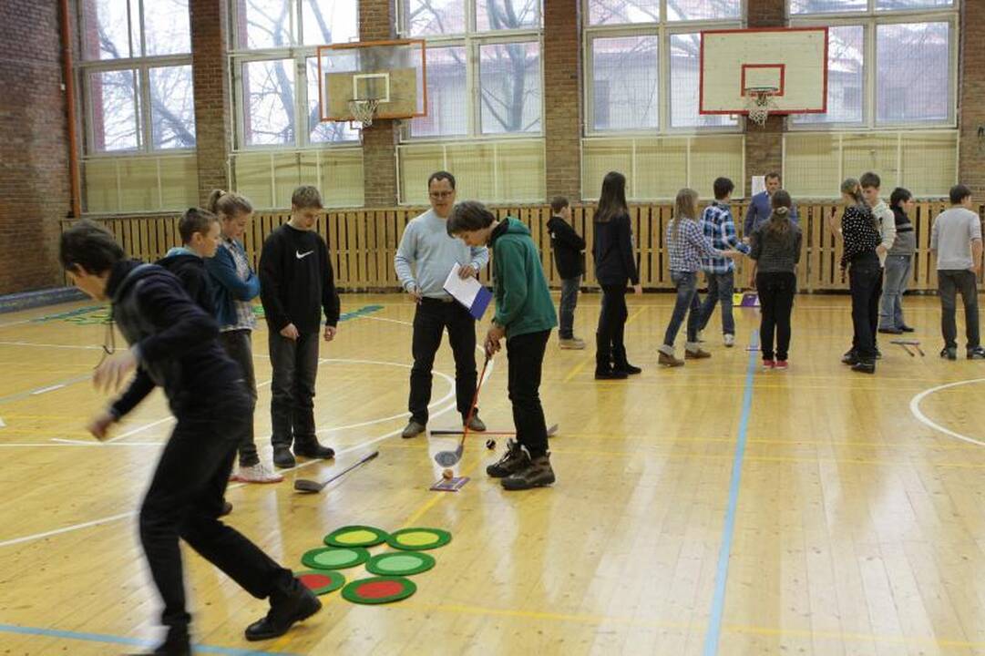 Geriausiai golfą žaidžia S.Dacho progimnazijos moksleiviai