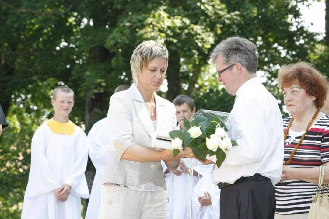 Laukžemėje iškilo Arūno Sakalausko skulptūra šv. Andriejui