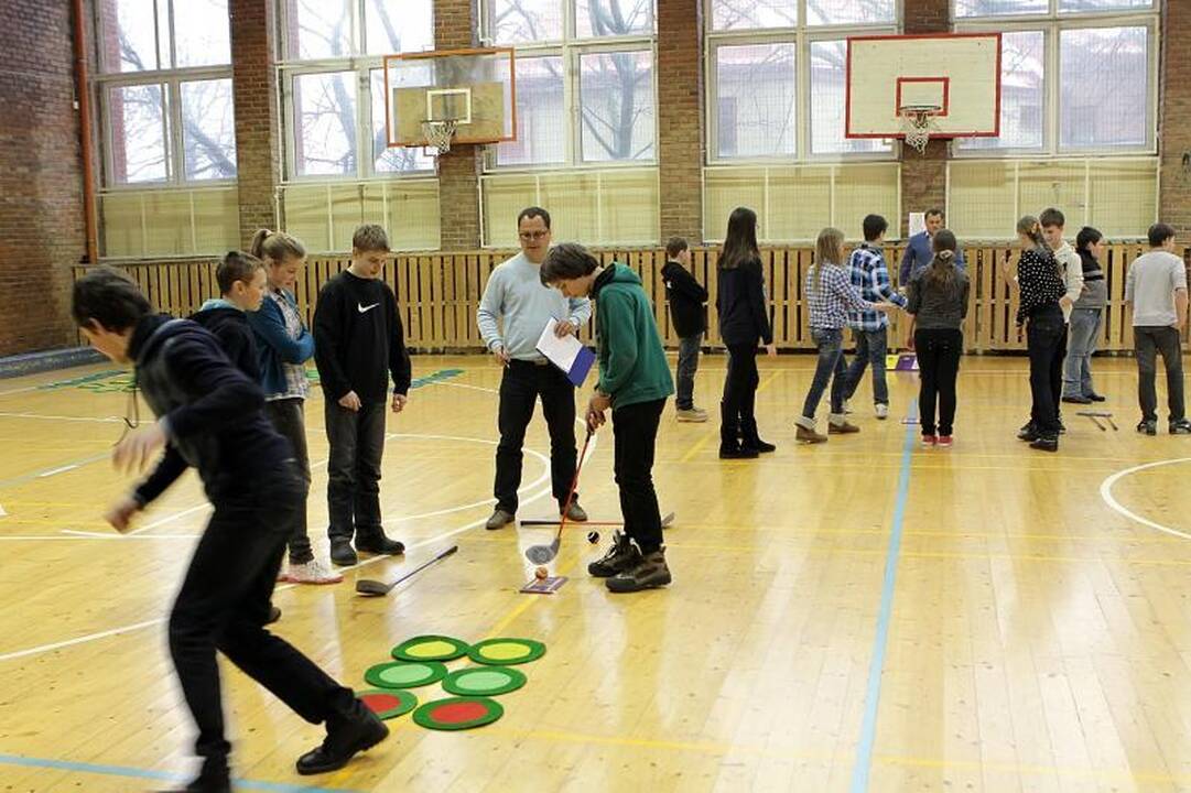 Geriausiai golfą žaidžia S.Dacho progimnazijos moksleiviai