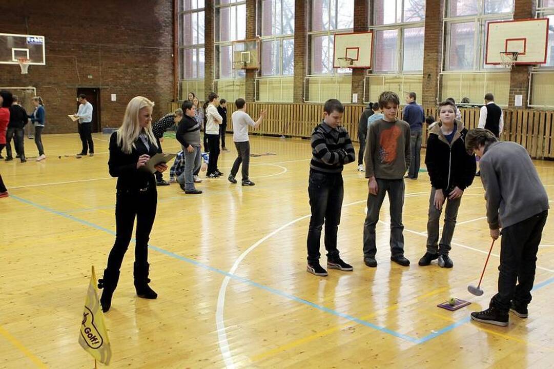 Geriausiai golfą žaidžia S.Dacho progimnazijos moksleiviai