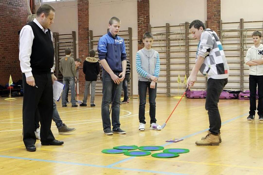 Geriausiai golfą žaidžia S.Dacho progimnazijos moksleiviai